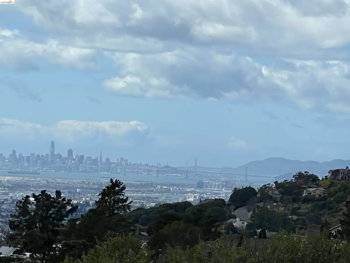 14381 Skyline Blvd, Oakland, CA 94619 - #1