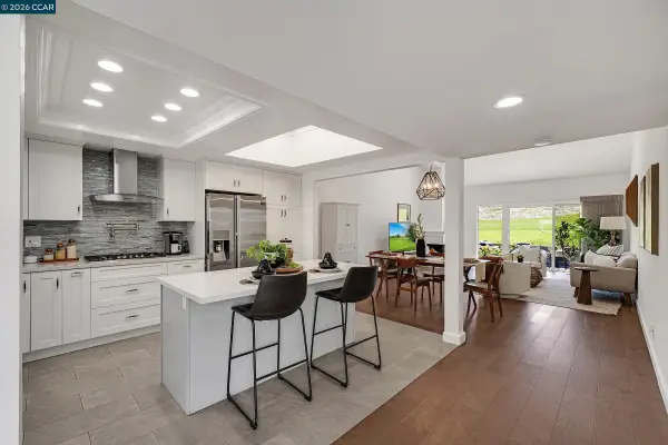 692 Silver Lake Dr, Danville, CA 94526