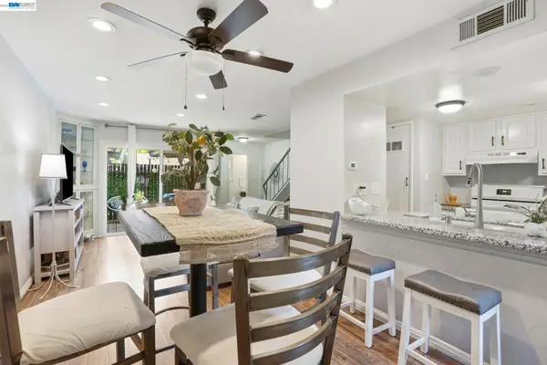 5505 Roundtree Dr #B, Concord, CA 94521