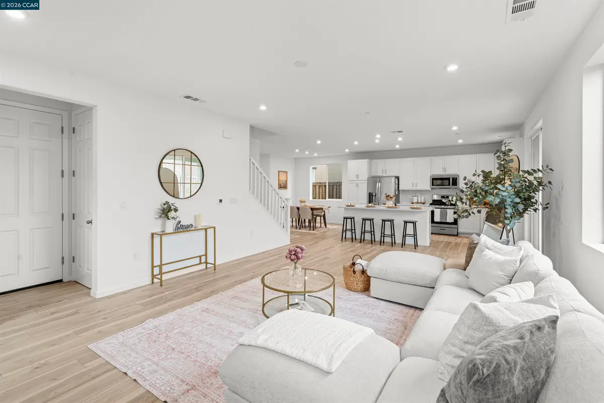 953 Arneis Ave, Manteca, CA 95337 - #1