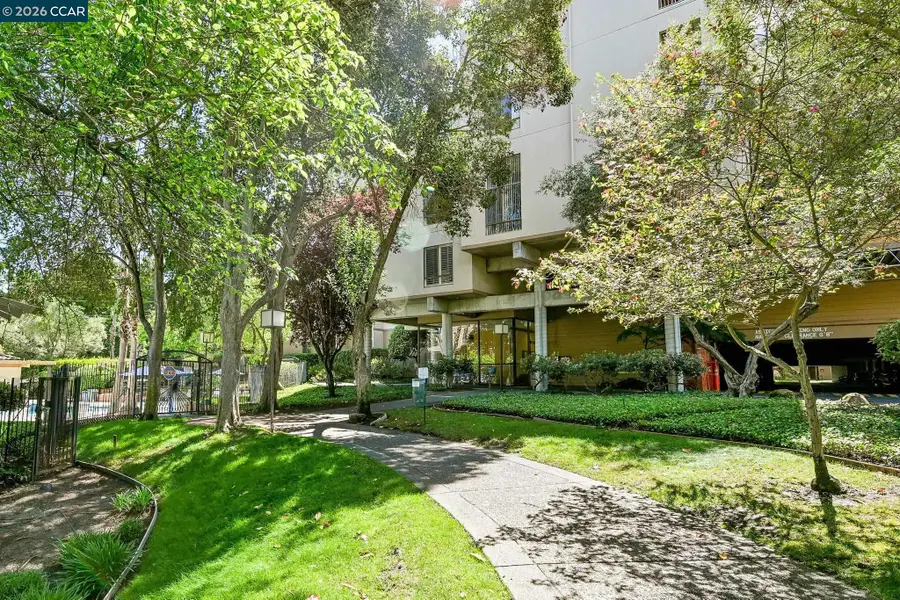360 N Civic Dr #204, Walnut Creek, CA 94596 - #3