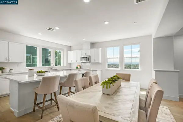 830 Heaven Ct, Hayward, CA 94544