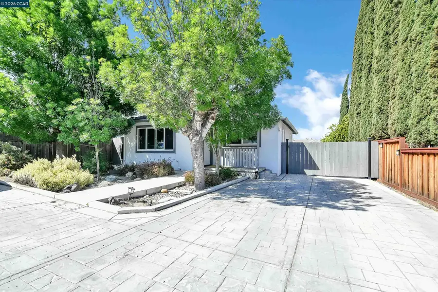 66 E Bolton Rd, Oakley, CA 94561 - #2