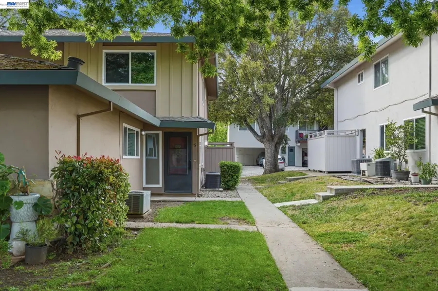 8185 Arroyo Dr #3, Pleasanton, CA 94588 - #3