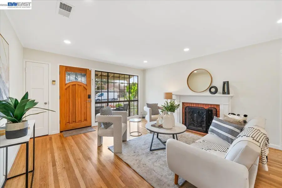 17153 Via Media, San Lorenzo, CA 94580 - #3