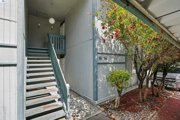 1036 Oak Grove Rd #81, Concord, CA 94518