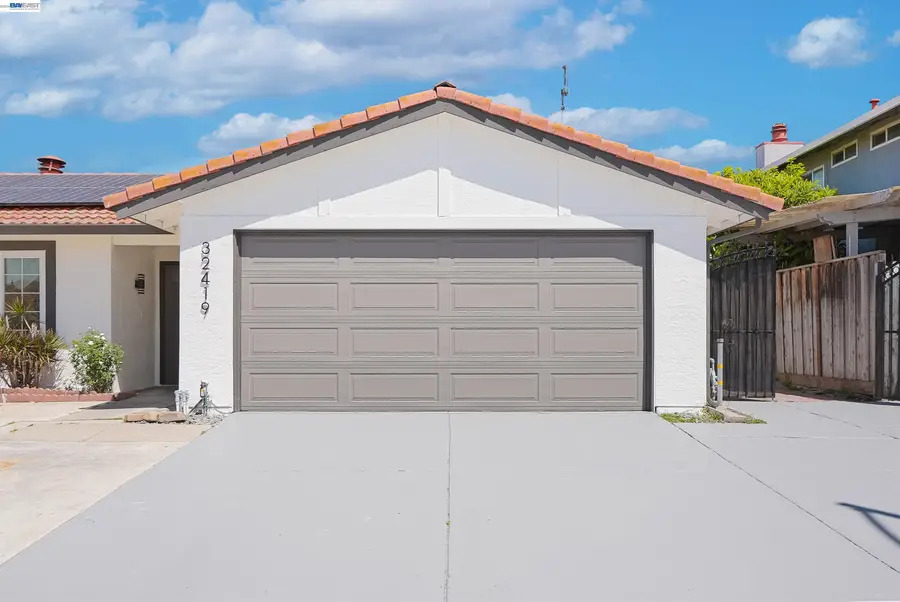 32419 Woodland Dr, Union City, CA 94587 - #3