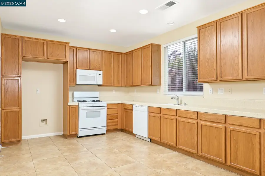 874 Devonshire Ln, Lincoln, CA 95648 - #3