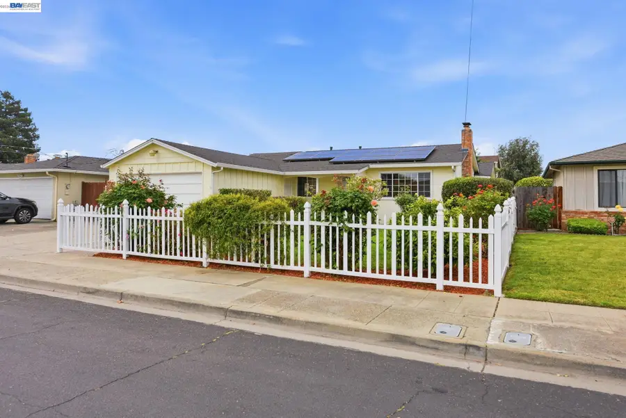 36005 Rosewood Dr, Newark, CA 94560 - #2