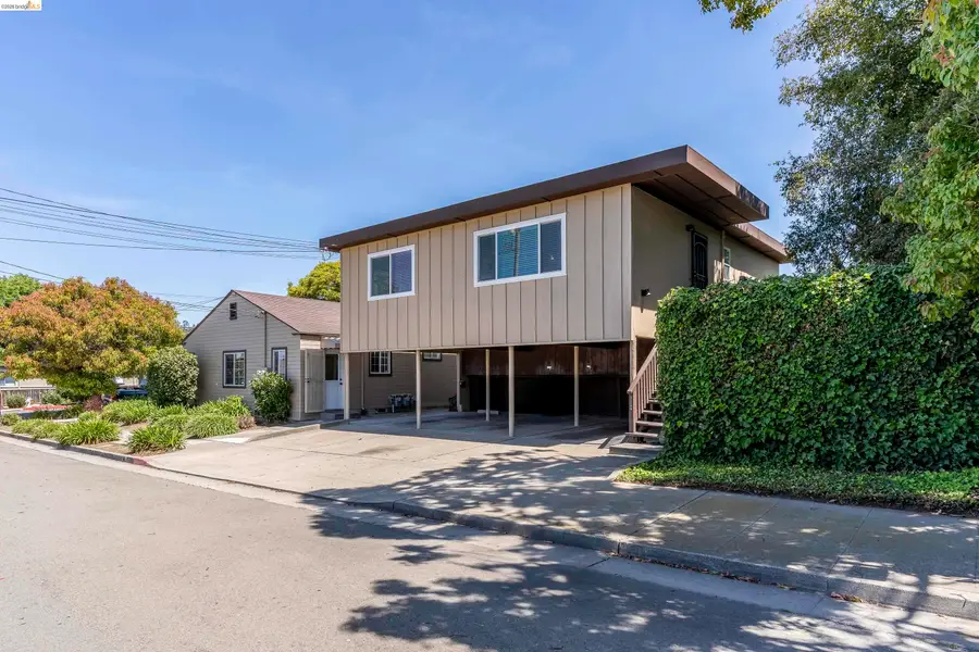 1114 S 57th St, Richmond, CA 94804 - #2
