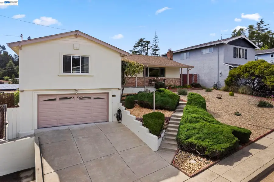 17939 Lamson Rd, Castro Valley, CA 94546 - #2