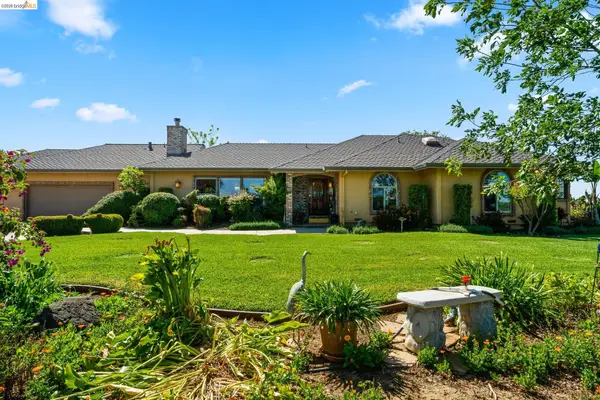 2445 Taylor Ln, Byron, CA 94514