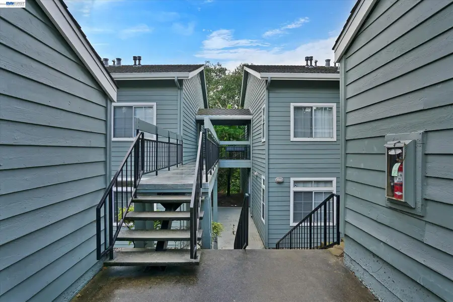 7835 Canyon Meadows #E, Pleasanton, CA 94588 - #2