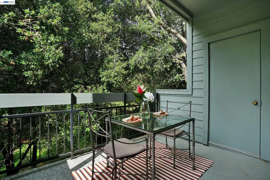 7835 Canyon Meadows #E, Pleasanton, CA 94588 - #3