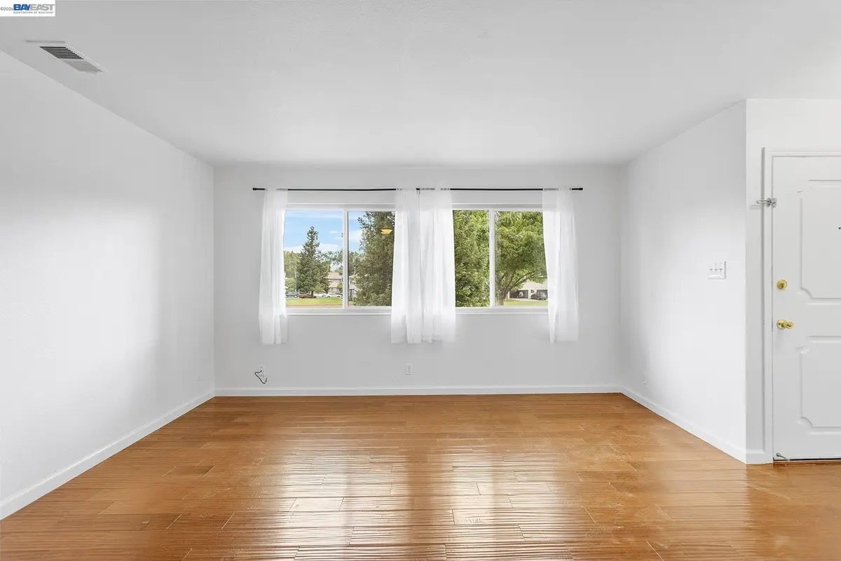 1044 Mohr Ln #D, Concord, CA 94518 - #1