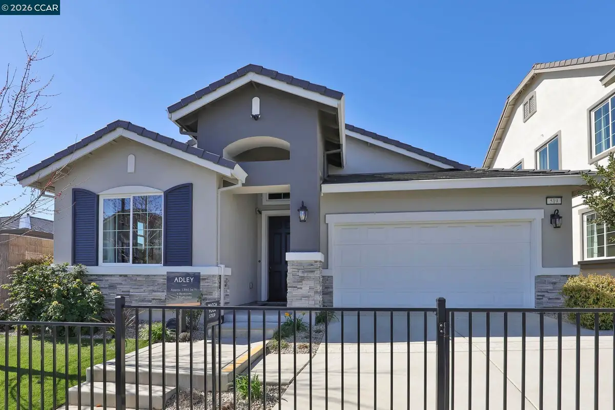 519 Yarrow Dr, Fairfield, CA 94534 - #1