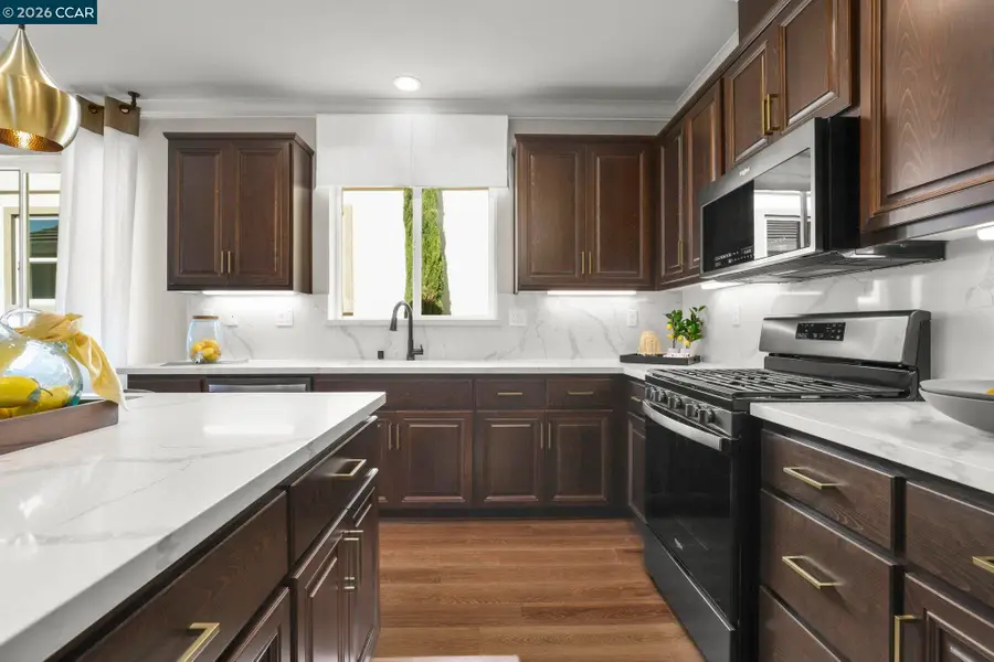 519 Yarrow Dr, Fairfield, CA 94534 - #2