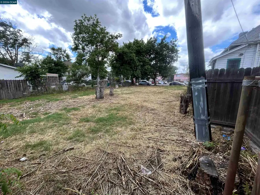 518 S Sutter St, Stockton, CA 95203 - #3