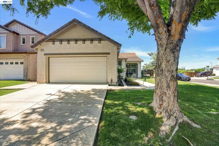 1021 Kennedy Pl, Tracy, CA 95377 - #2