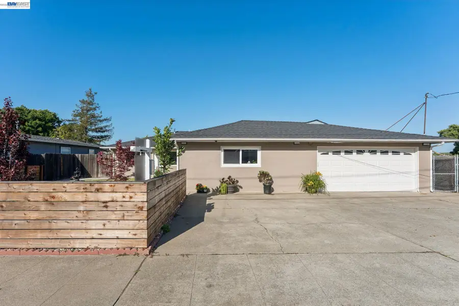 417 Maitland Dr, Alameda, CA 94502 - #2