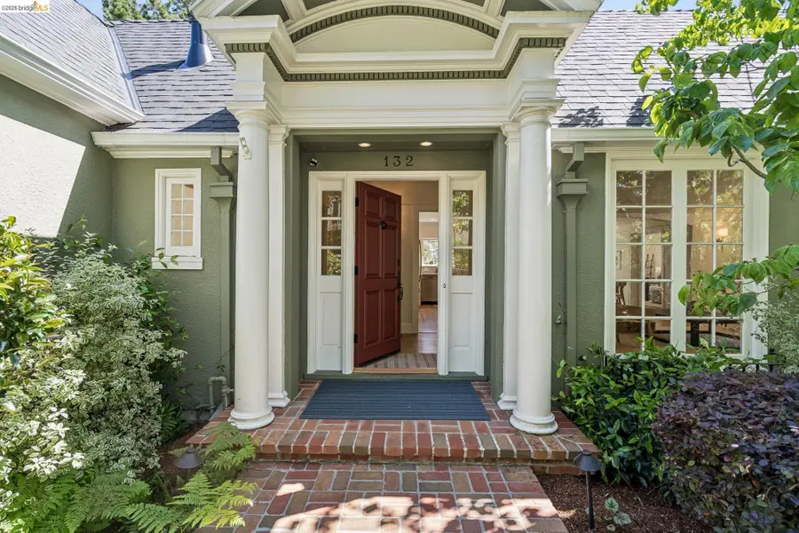 132 Caperton, Piedmont, CA 94611 - #3