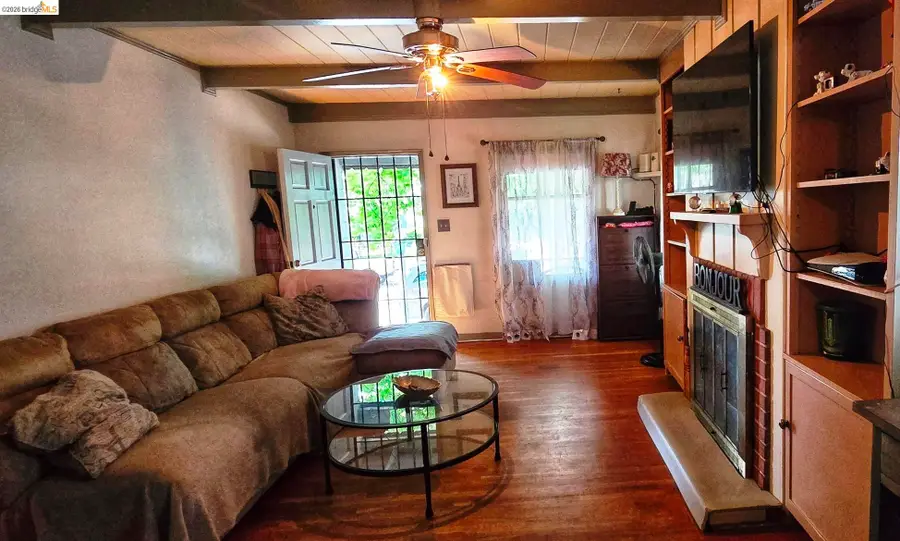 1203 D St, Antioch, CA 94509 - #2