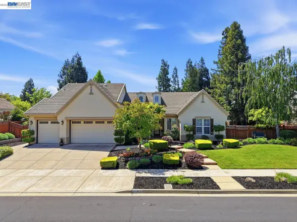 453 Old Oak Rd, Livermore, CA 94550