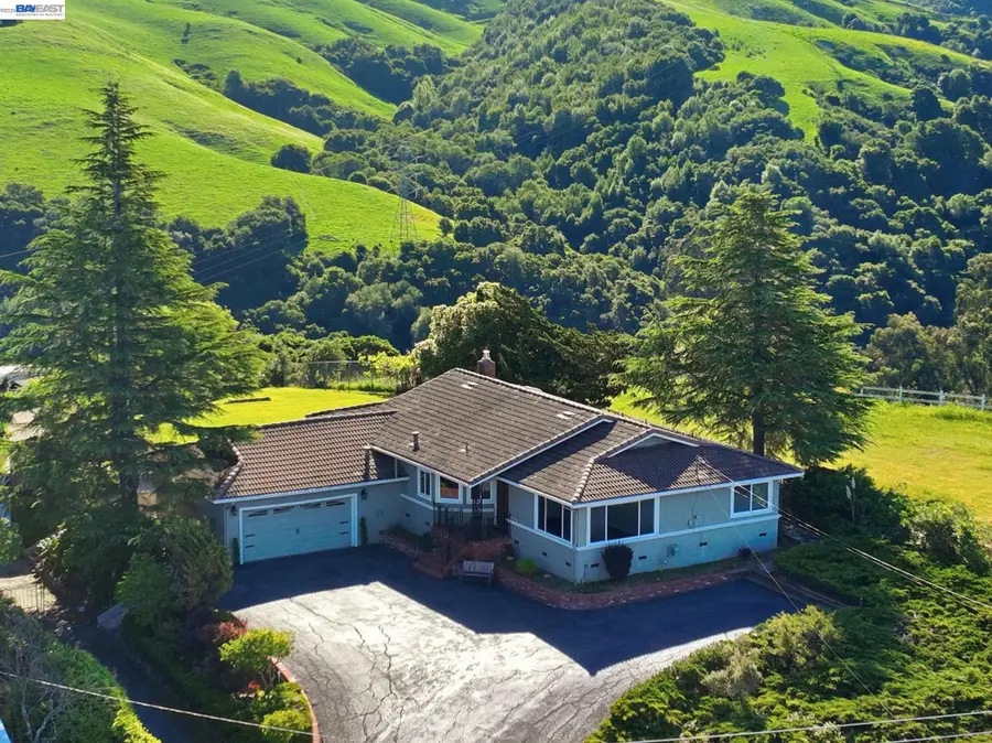 26446 Fairview, Castro Valley, CA 94542 - #3