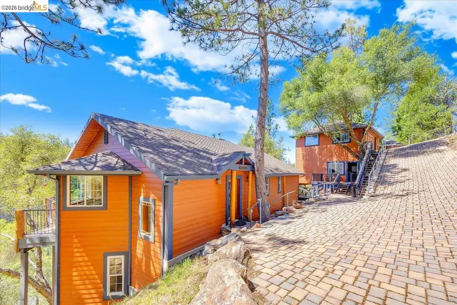 20162 Pine Mountain Dr, Groveland, CA 95321 - #2
