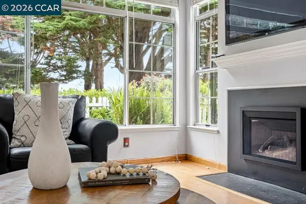 208 Commodore Dr, Richmond, CA 94804