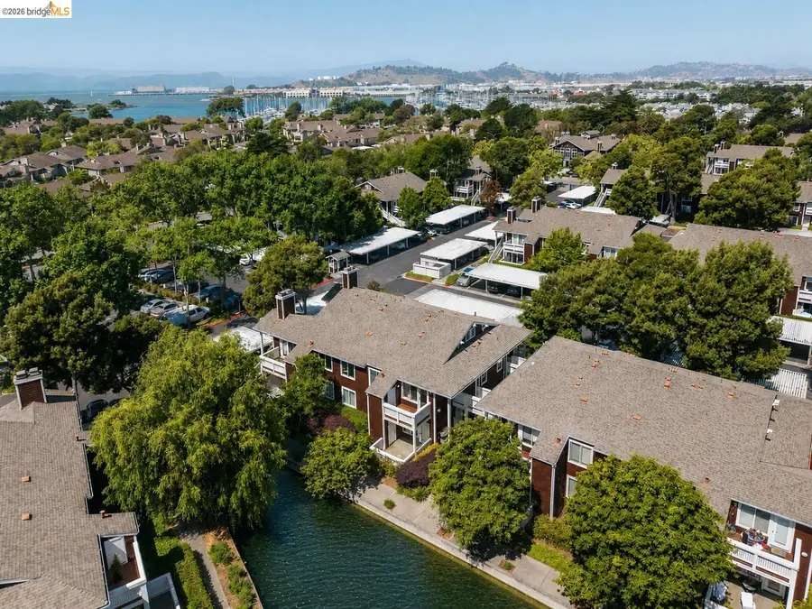 154 Marina Lakes Dr, Richmond, CA 94804 - #3