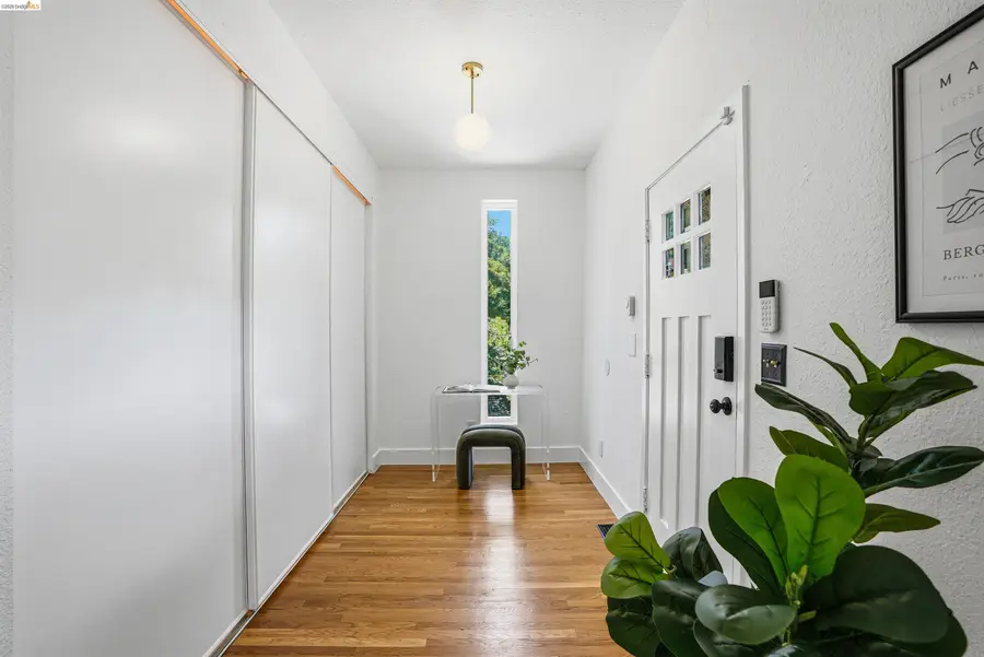 2237 Trafalgar Pl, Oakland, CA 94611 - #3