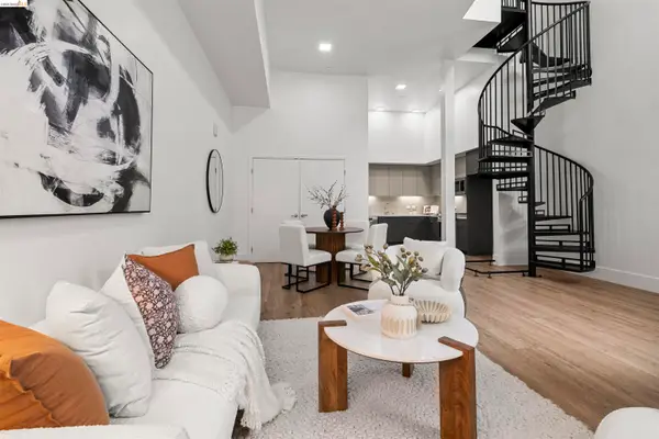 1545 32nd Street #103, Oakland, CA 94608