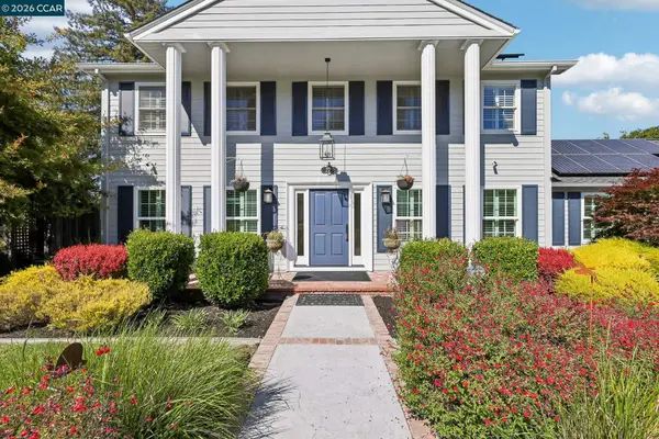 275 Deerfield Dr, Moraga, CA 94556