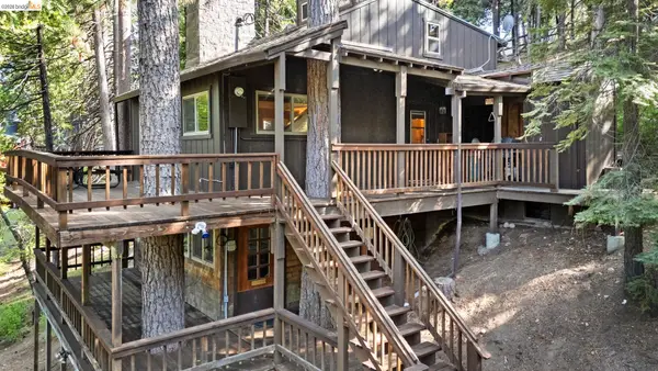 29672 Butte Ct, Cold Springs, CA 95335