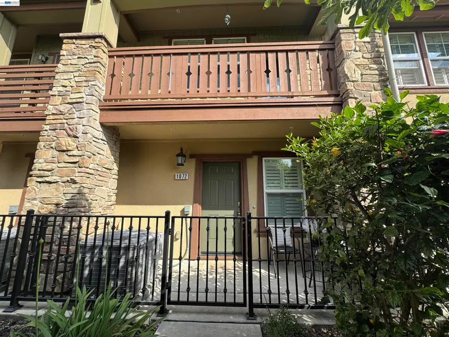 1072 Victories Loop, San Jose, CA 95116 - #2