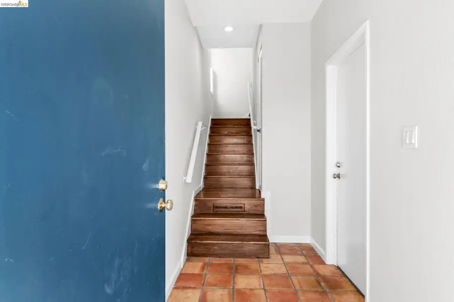 10 Sereno Cir, Oakland, CA 94619 - #2