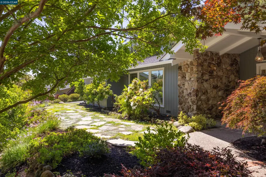 59 Lynwood Pl, Moraga, CA 94556 - #2