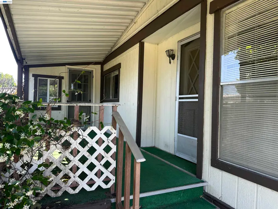 390 Tropicana Wy, Union City, CA 94587 - #3
