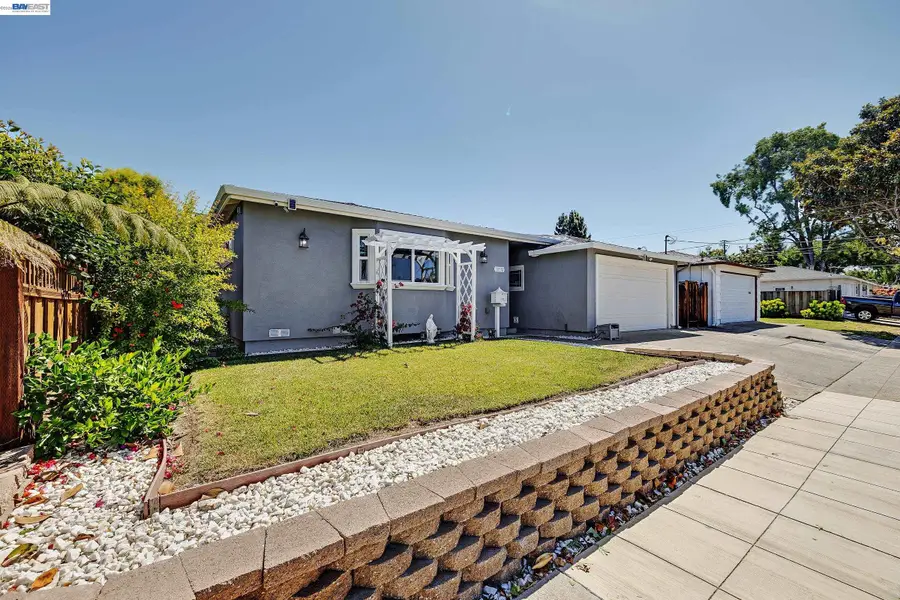 30532 Carroll Ave, Hayward, CA 94544 - #3