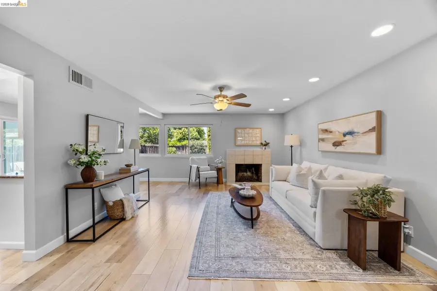 2715 Lyon Cir, Concord, CA 94518 - #3