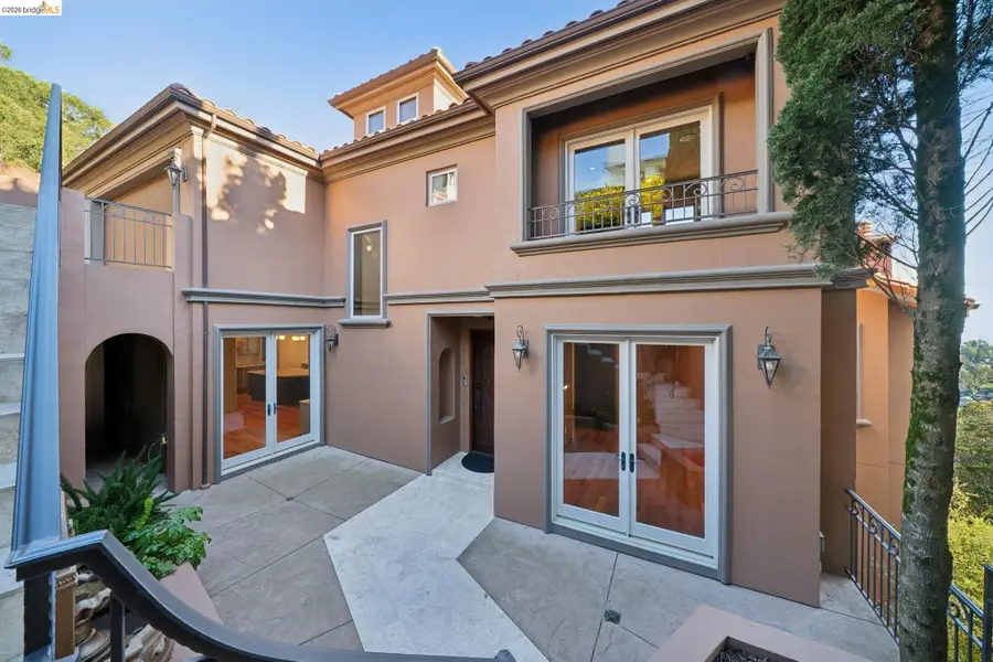 6611 Elverton Dr, Oakland, CA 94611 - #3