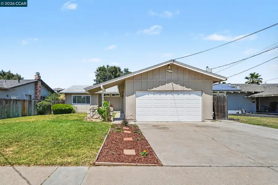 123 E Lake Dr, Antioch, CA 94509 - #2