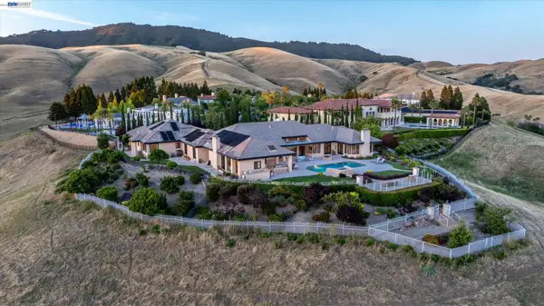 3301 Deer Hollow Dr, Danville, CA 94506