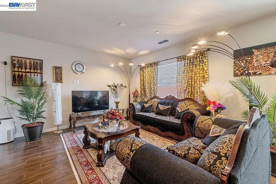 910 Fargo St, Stockton, CA 95204 - #3