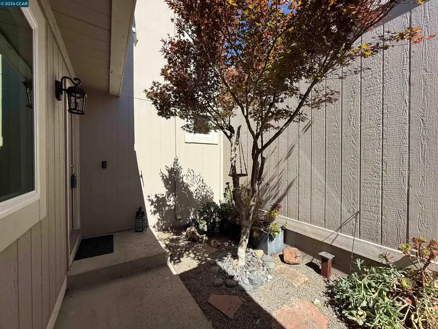 6451 Parklane Plz, Martinez, CA 94553 - #3