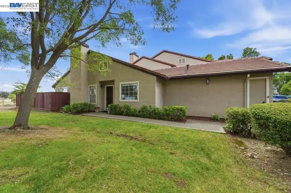 1379 Chateau Cmn, Livermore, CA 94550