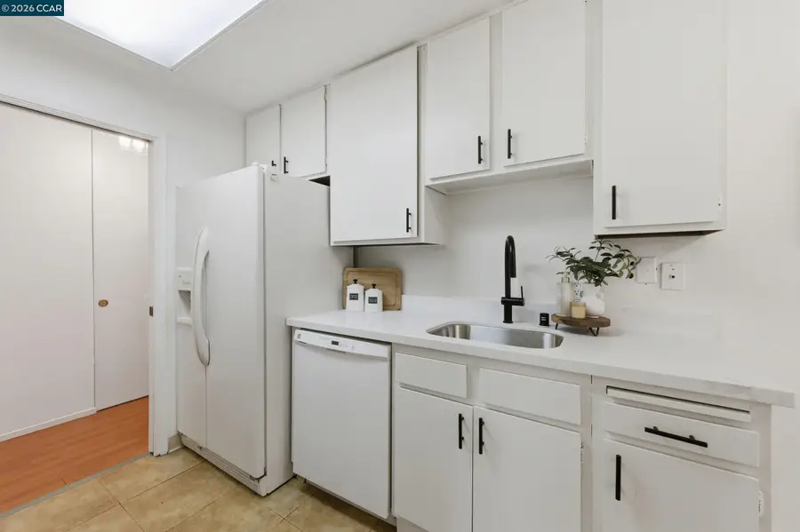 389 Belmont Street #103, Oakland, CA 94610 - #2