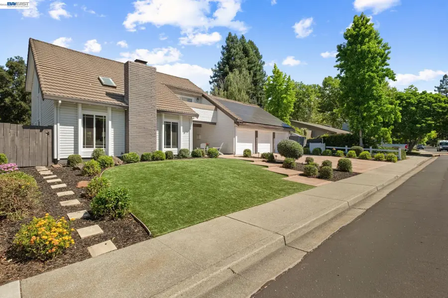 16 Leeds Ct, Danville, CA 94526 - #2
