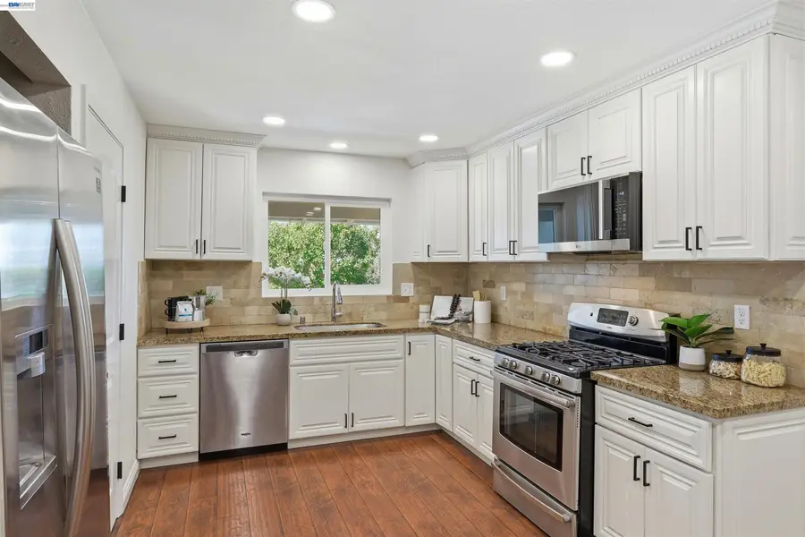 1401 Monterey Dr, Antioch, CA 94509 - #3